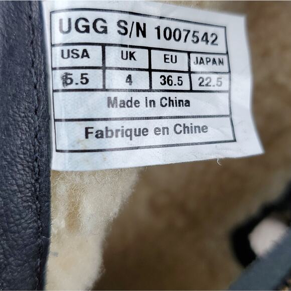 UGG MOTO BOOTS. SZ 5.5 sz 5 - Picture 4 of 7